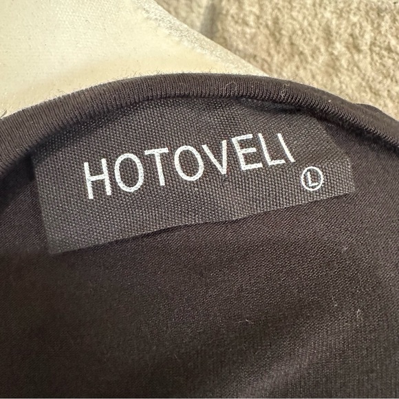 Rhinestone wing strappy tee - Picture 6 of 6